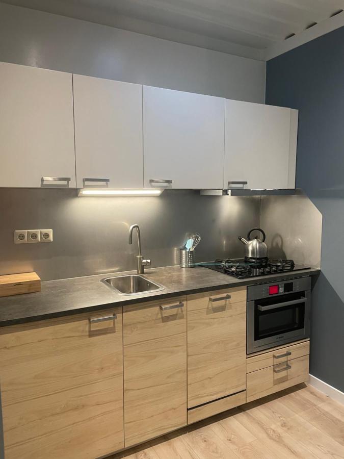 Tiny-House Van Zeecontainers Bij Het Bos Oranjewoud Esterno foto